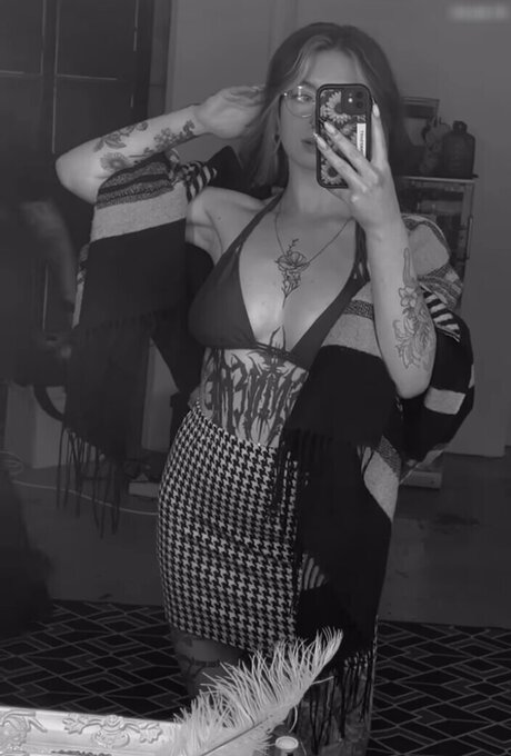 Kira Julie OnlyFans Fick geleakt