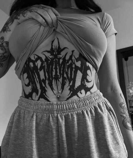 Kira Julie Nacktbilder OnlyFans geleakt