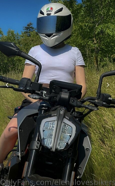 Elenarides OnlyFans Leaks