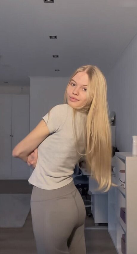 juliii fnk Nackt auf OnlyFans Leaks