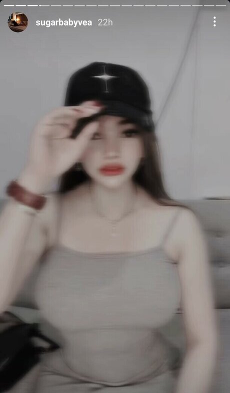 Olivea Hadid NSFW OnlyFans