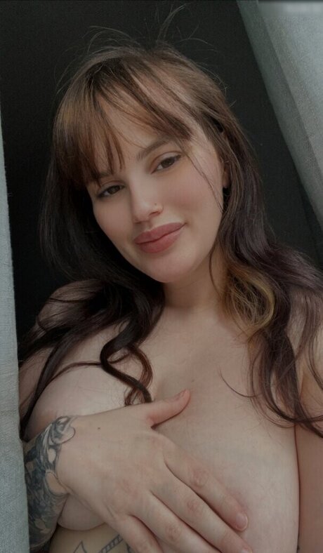 Mona peaches OnlyFans Leak