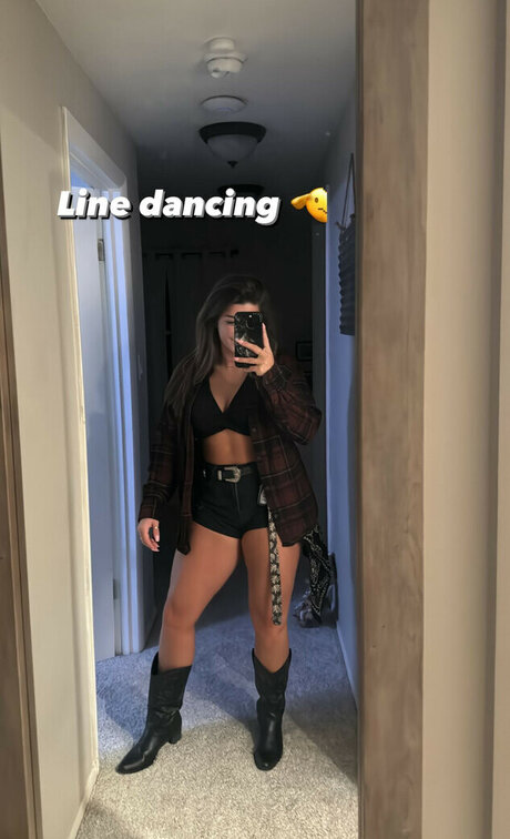 Short Mcnugget OnlyFans Striptease