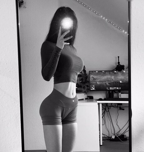 emilyvanxssa Leak von OnlyFans-Inhalten