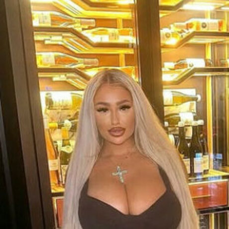 Corrinnadione OnlyFans-Creator