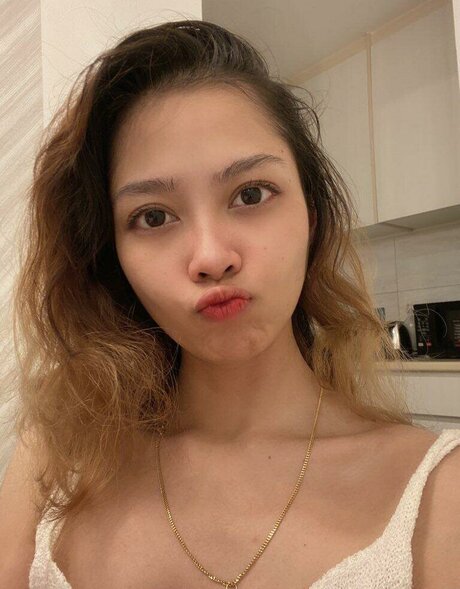 Invalidnun Nacktbilder von OnlyFans geleakt