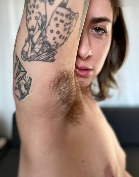 Pearl Sage Hairy Queen OnlyFans Nackt