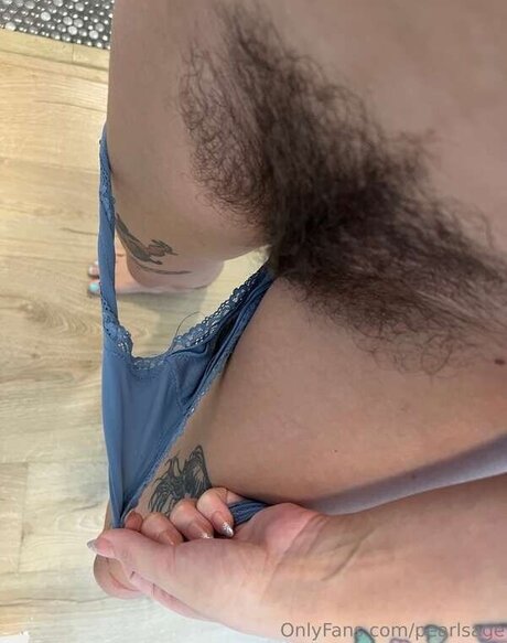 Pearl Sage Hairy Queen OnlyFans Nacktbilder