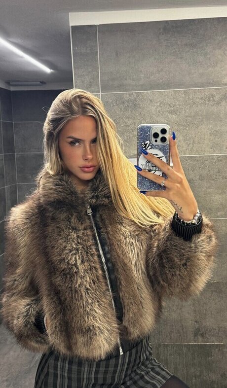 Elisa Pellegrino OnlyFans gratis