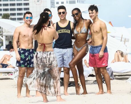 Jasmine Tookes Nacktbilder von OnlyFans geleakt