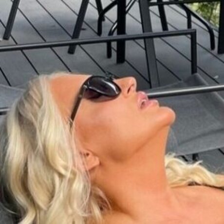 Vesna Pocuca Sana OnlyFans Pornografie