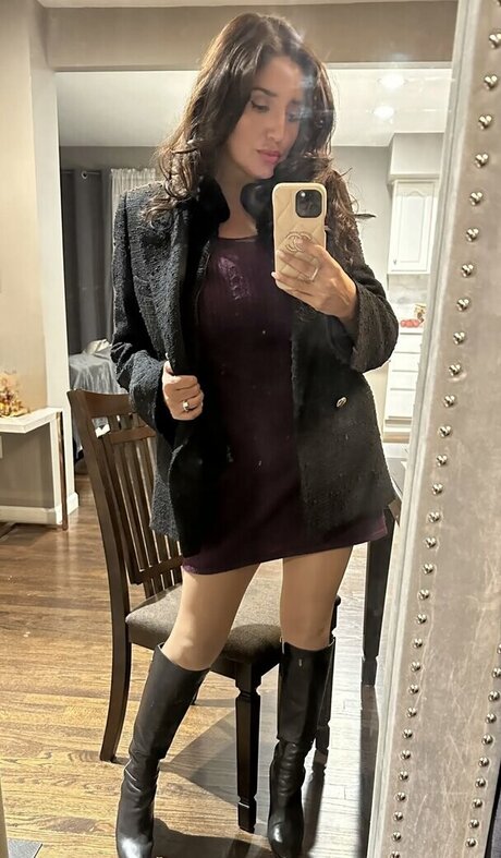 latinaseven7 OnlyFans-Leaks