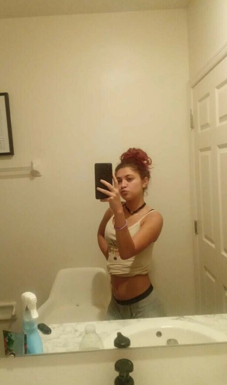 JMS 1802 Nacktbilder von OnlyFans geleakt