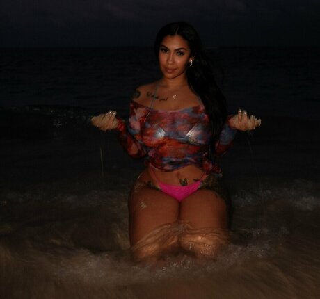 Queen Najia NurlyFans-Pornos