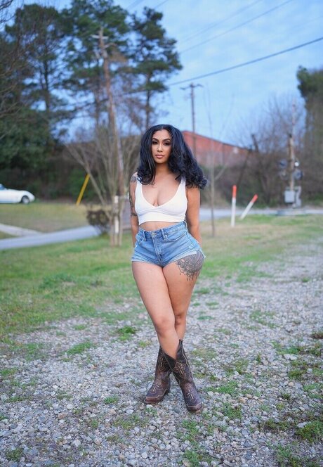 Queen Najia Nacktbilder OnlyFans geleakt