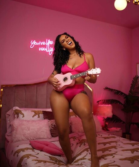 Queen Najia Nacktbilder von OnlyFans geleakt