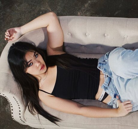 Choi Eun OnlyFans schlank