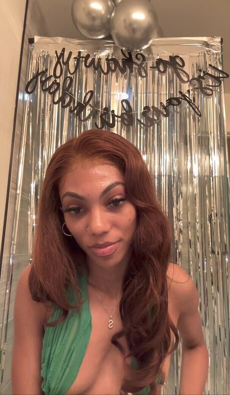 Siex Dragon OnlyFans Arsch Leak