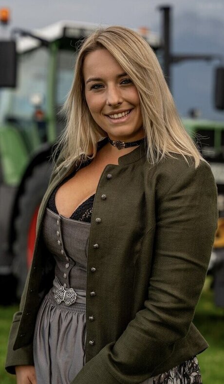 Alinas Landleben Nacktbilder von OnlyFans geleakt