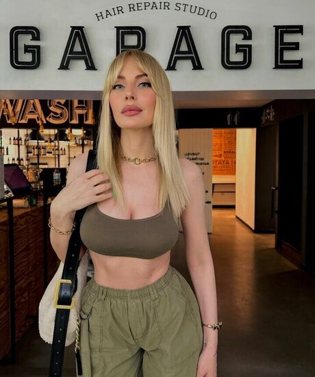 Hande Sar o lu OnlyFans Beiträge