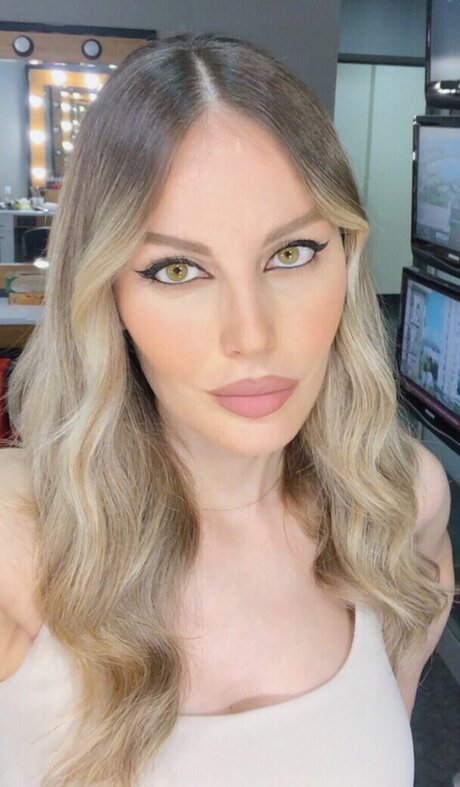 Hande Sar o lu Titten OnlyFans