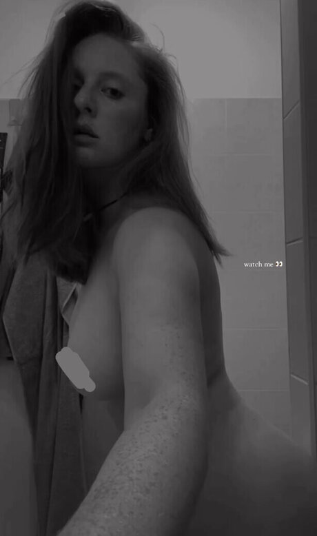 s sses rot OnlyFans Modelfoto