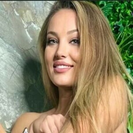 Floriane Masurelle OnlyFans