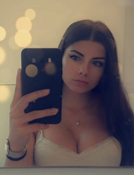 Luna0401 OnlyFans Fotos