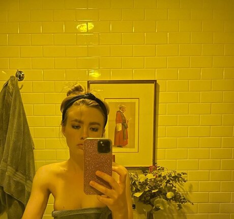 Maddie Hasson Leaks von Nacktbildern auf OnlyFans