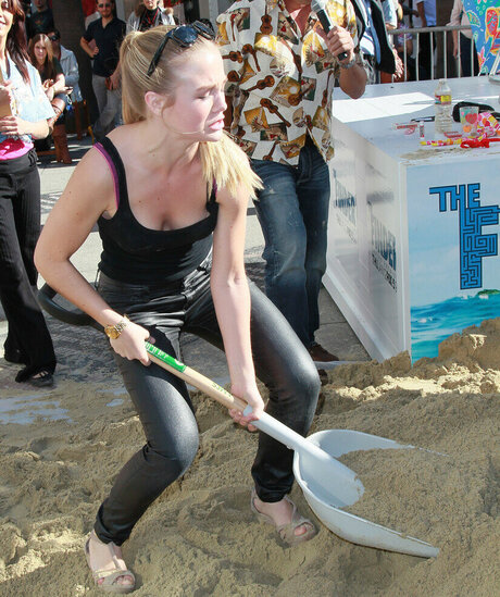 Maddie Hasson OnlyFans-Leak