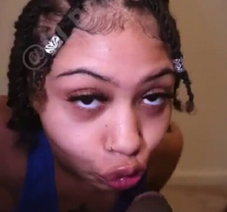 Slobhouse Nacktbilder von OnlyFans