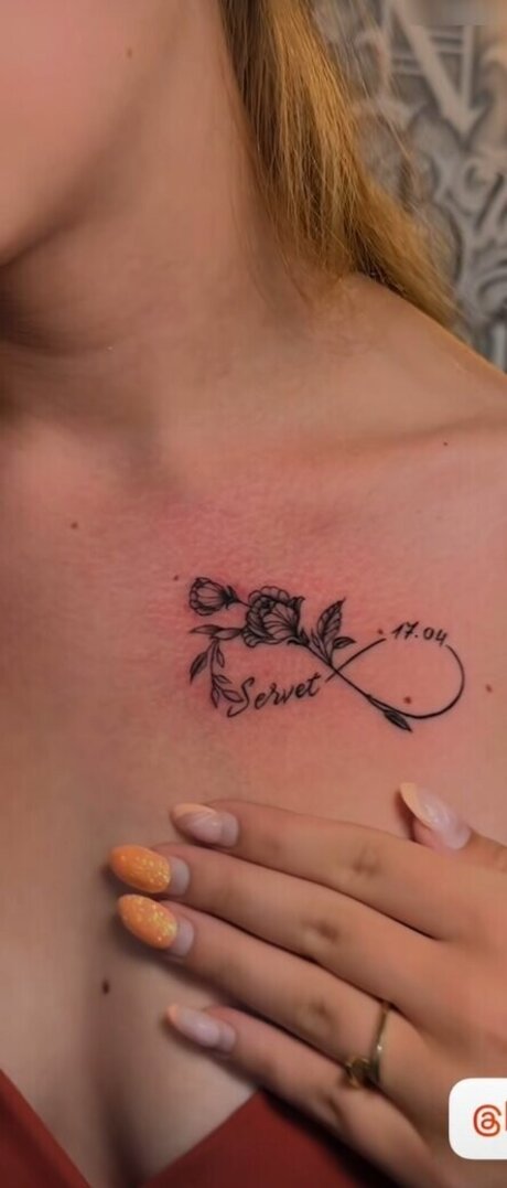 Wollnys OnlyFans Brüste Bild