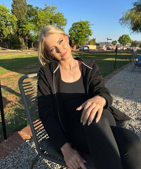 Juliet Small Nacktbilder auf OnlyFans