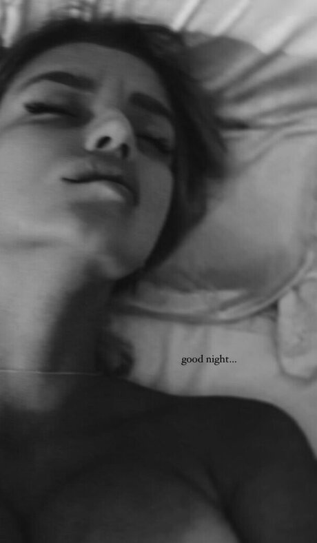 dünne asiatische teenager-onlyfans Pornografie Galerie