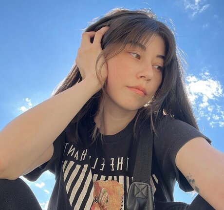 Path Wei_ Nacktpornos auf OnlyFans