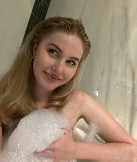 ballerina onlyfans schön nackt Beitrag