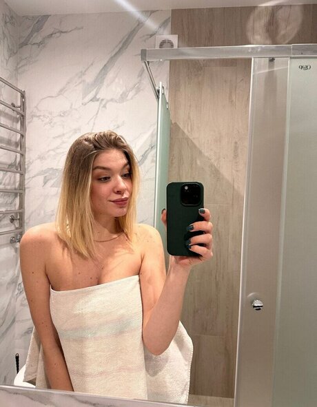 Evaarose OnlyFans-Leaks