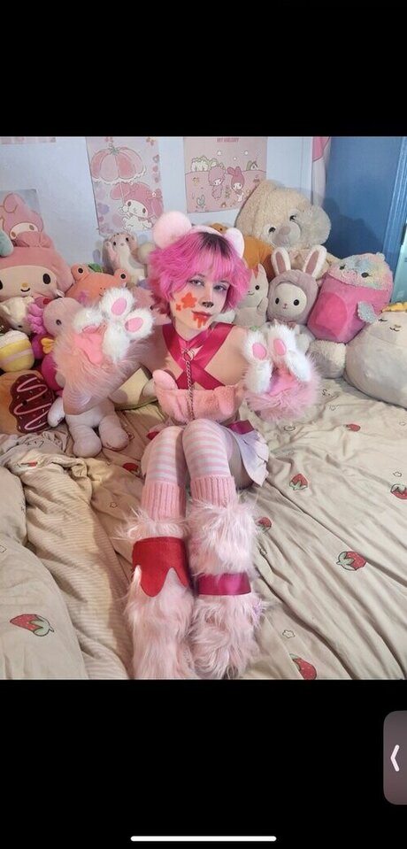 Strawbabyboy Strip OnlyFans