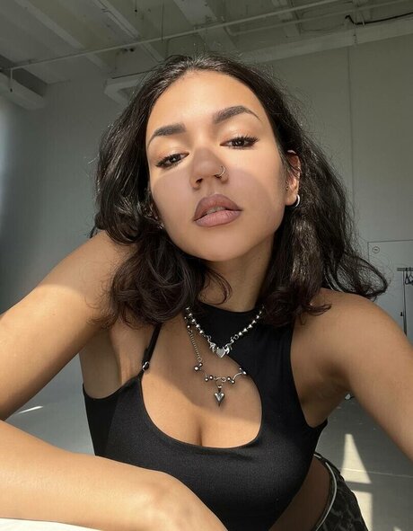 Yashankulova Nacktbilder von OnlyFans