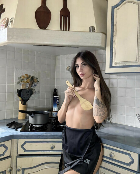 May nbd Nacktbilder von OnlyFans geleakt