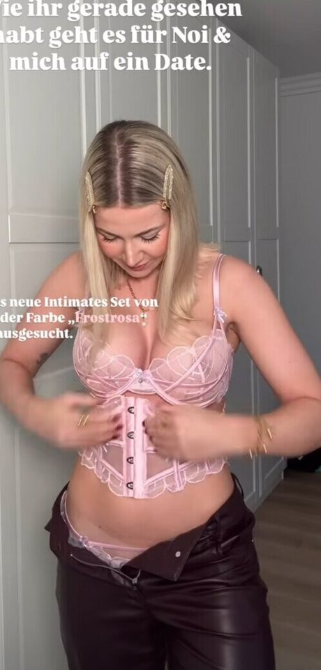 Alina Ristenpart OnlyFans Lesbisch