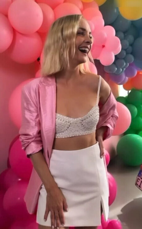 nonne onlyfans schön nackt Bilder