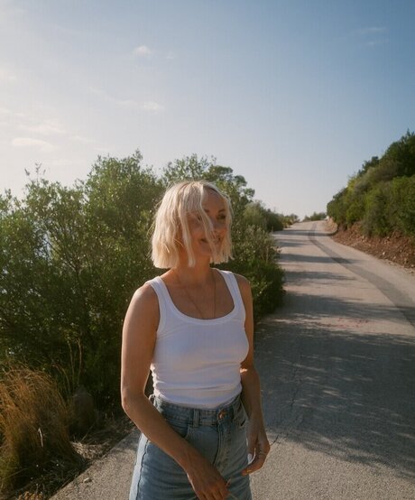 teen ladyboy onlyfans Pornos Bild