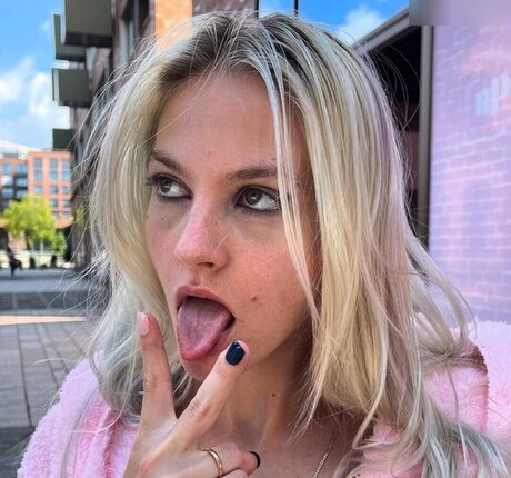 badeanzug onlyfans kostenlos nackt Professionell