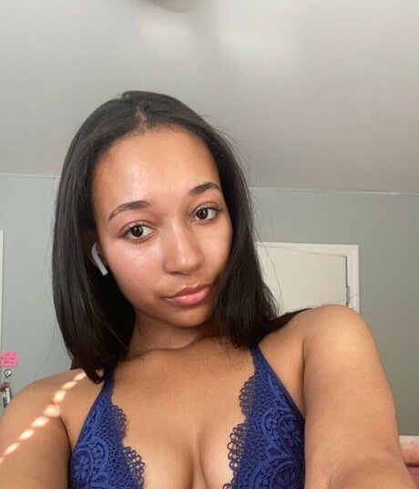 Ari Leigh Brown OnlyFans Nackt