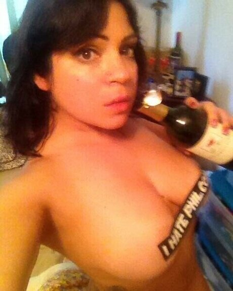 Risa Risque Nackt auf OnlyFans