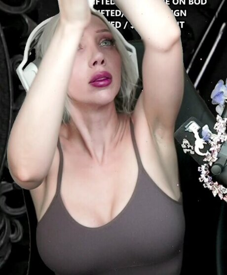 Intraventus Nacktbilder von OnlyFans geleakt