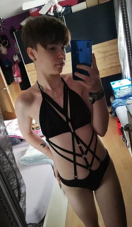 secret hub wue Nackt auf OnlyFans