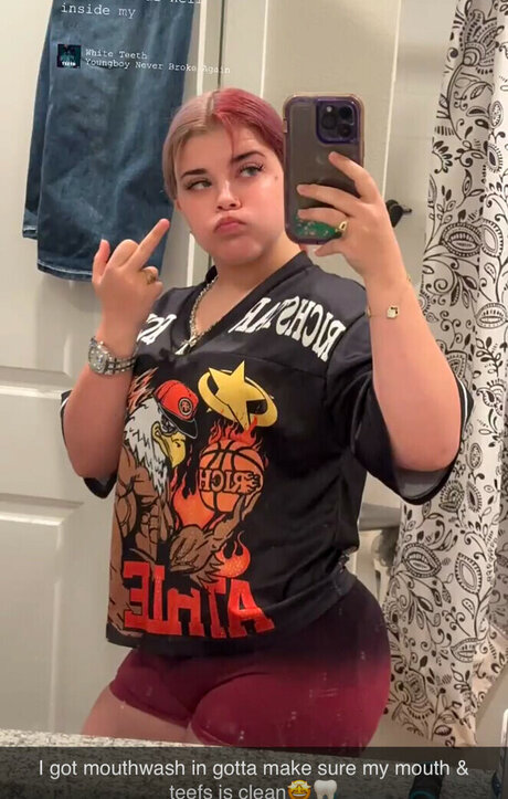 Lexis adale OnlyFans-Fotos