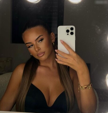 Jasmin Azizam OnlyFans Sextape